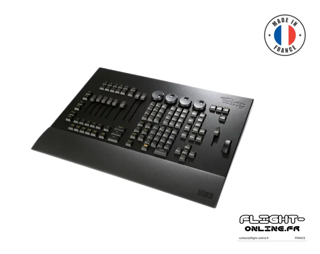 Flight case Lighting sur mesure fabriqué par Flight Online pour INT — référence DL-GRANDMA2onpc-FADERWING-2LCD24